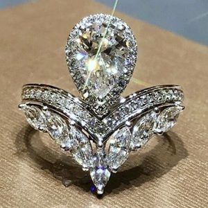 NWT EXTREMELY BEAUTIFUL 925 STERLING SILVER RING